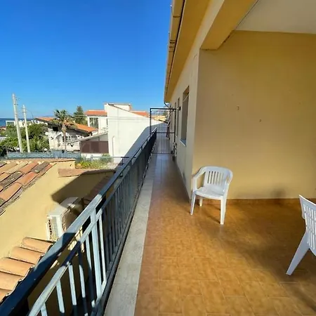 Hébergement de vacances Limoneto Vista Mare *